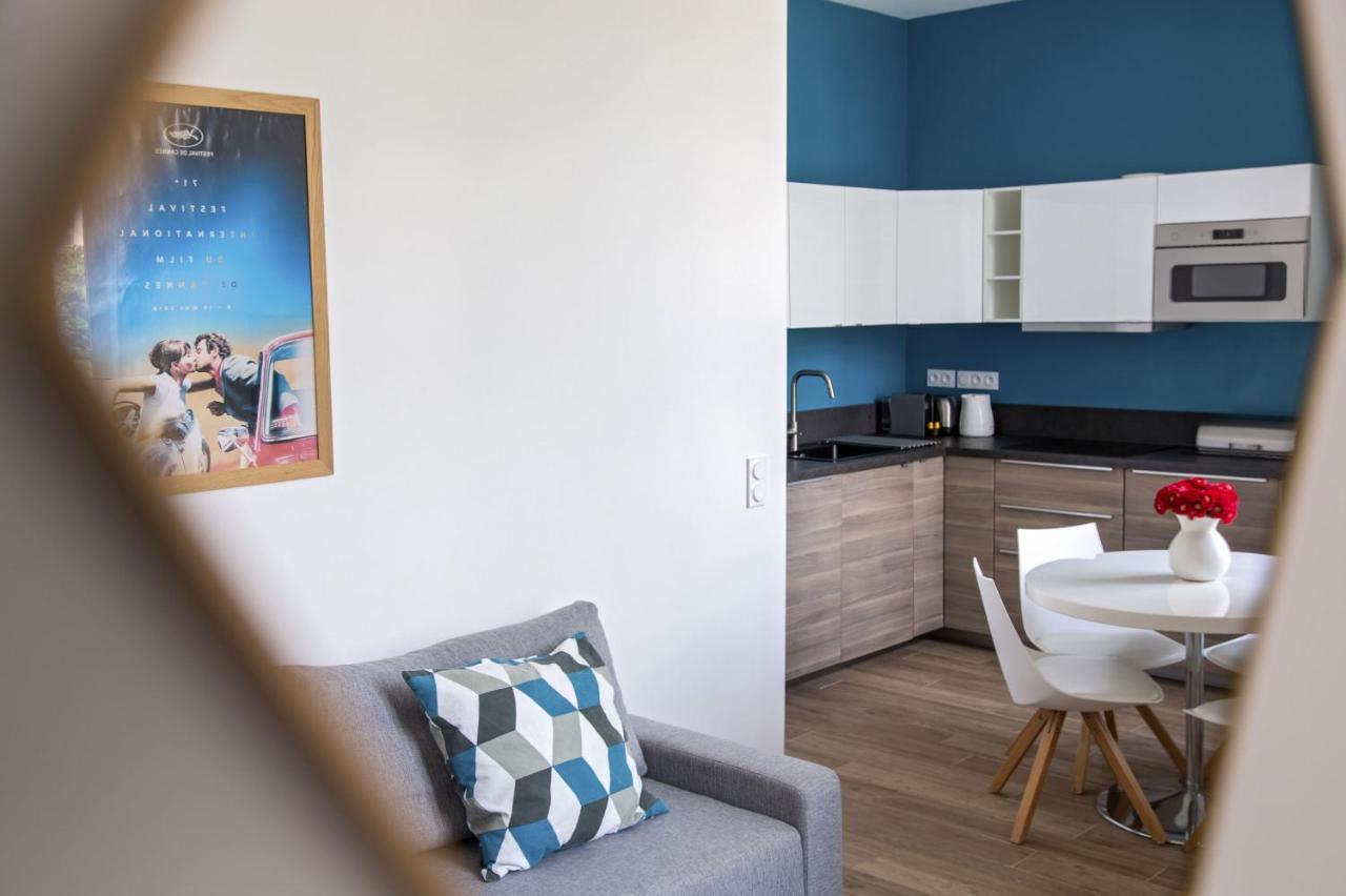 Totolulu Cannes Blue Corner Luaran gambar