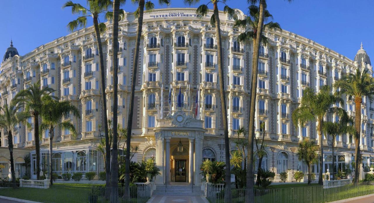 Totolulu Cannes Blue Corner Luaran gambar
