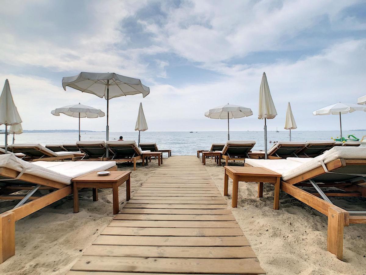 Totolulu Cannes Blue Corner Luaran gambar